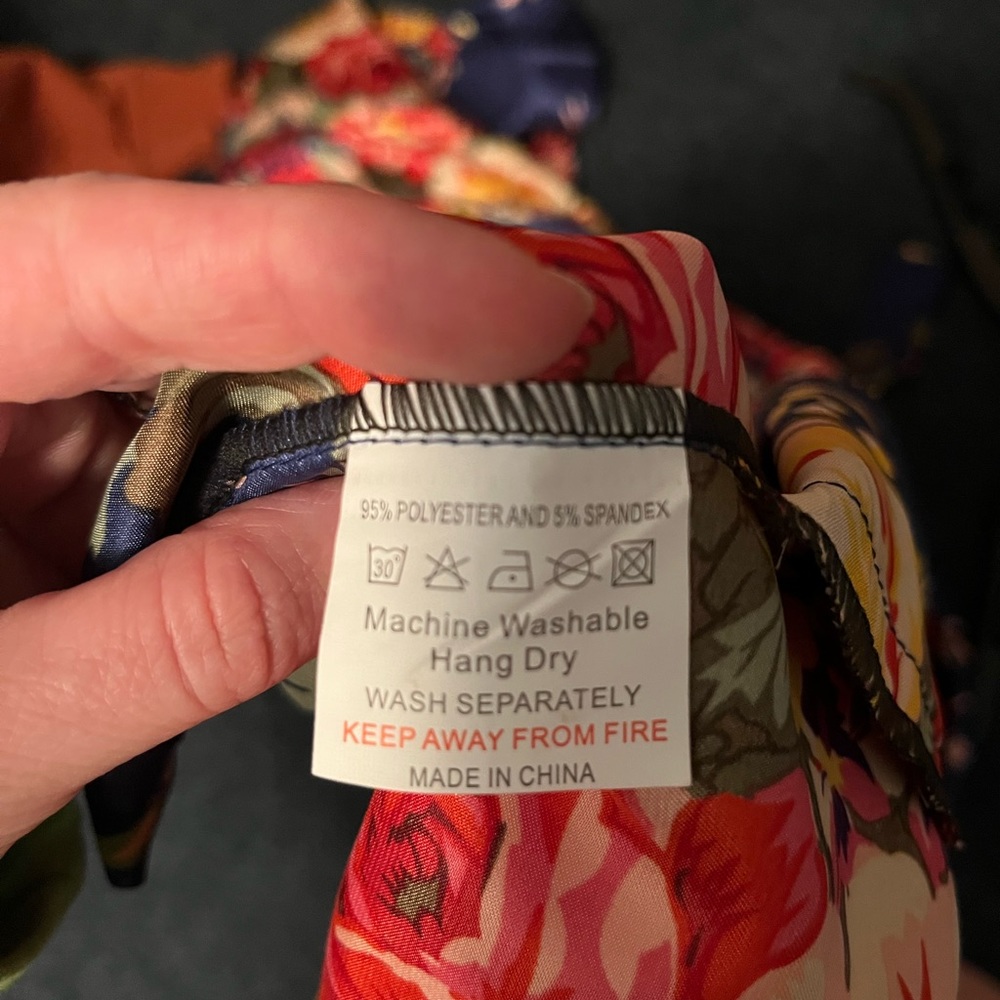 Silky Floral Robe - Picture 2 of 3